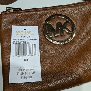 Michael Kors Luggage LG Crossbody